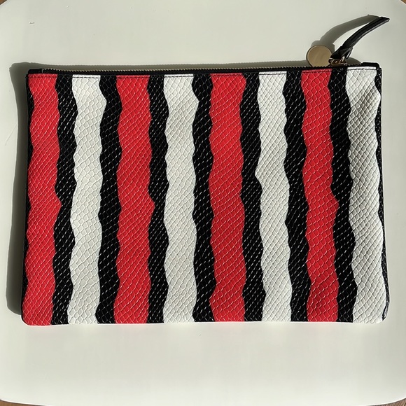 Clare V flat clutch - Picture 3 of 16